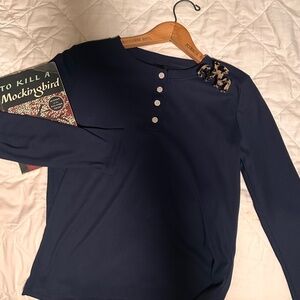Dazy long sleeve crop top. Blue, never worn.